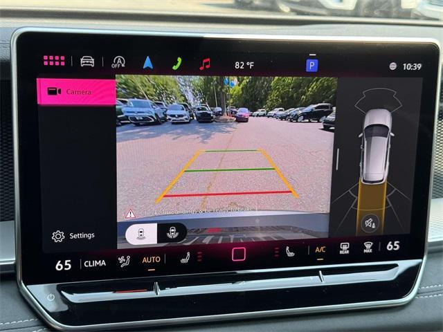 Photo of 2025 Platinum Volkswagen Tiguan