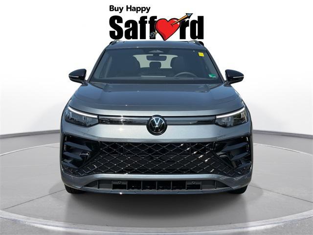 Photo of 2025 Platinum Volkswagen Tiguan