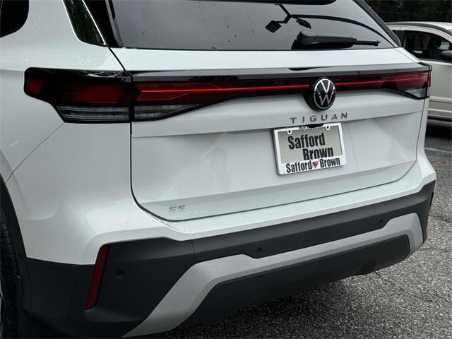 Photo of 2025 Pure White Volkswagen Tiguan