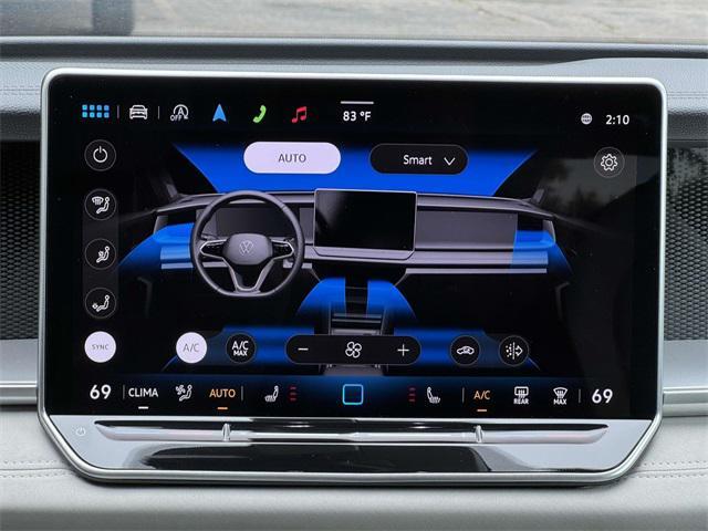 Photo of 2025 Pure White Volkswagen Tiguan