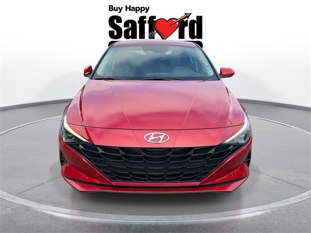 Photo of 2023 Scarlet Red Pearl Hyundai ELANTRA