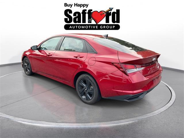 Photo of 2023 Scarlet Red Pearl Hyundai ELANTRA