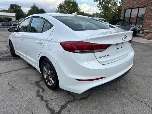 Photo of 2018 White Hyundai ELANTRA