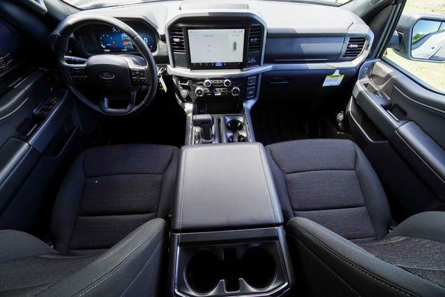 Photo of 2025 OXFORD WHITE Ford F-150
