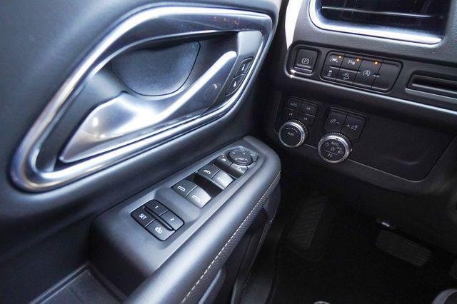 Photo of 2024 Onyx Black GMC Yukon