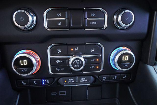 Photo of 2024 Onyx Black GMC Yukon