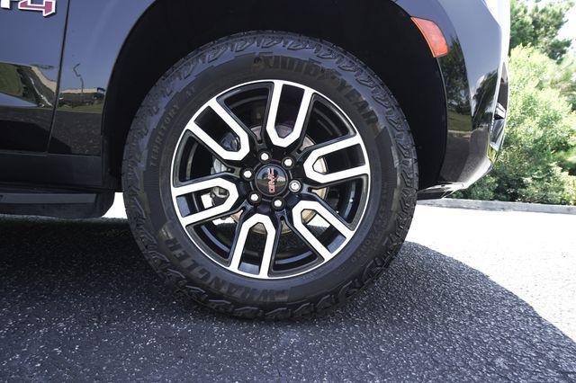 Photo of 2024 Onyx Black GMC Yukon
