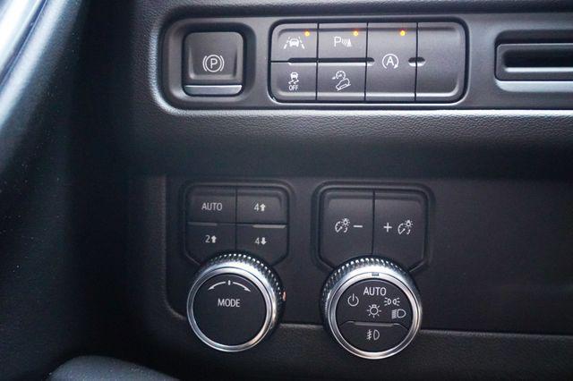 Photo of 2024 Onyx Black GMC Yukon