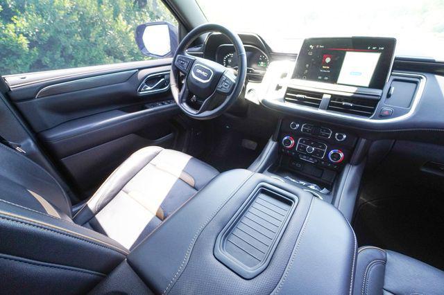 Photo of 2024 Onyx Black GMC Yukon