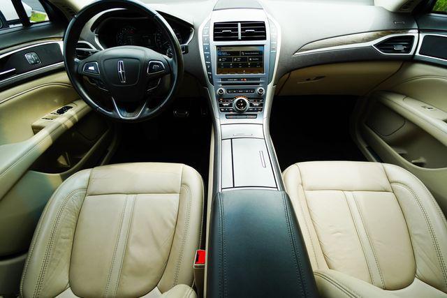 Photo of 2018 WHITE PLATINUM MET TRI-COAT Lincoln MKZ