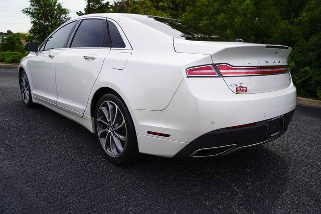 Photo of 2018 WHITE PLATINUM MET TRI-COAT Lincoln MKZ