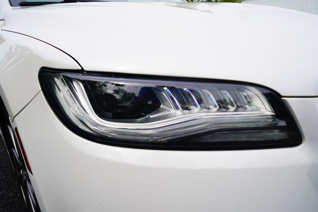 Photo of 2018 WHITE PLATINUM MET TRI-COAT Lincoln MKZ
