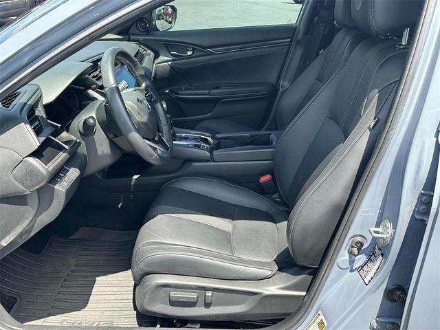 Photo of 2020 Gray Honda Civic