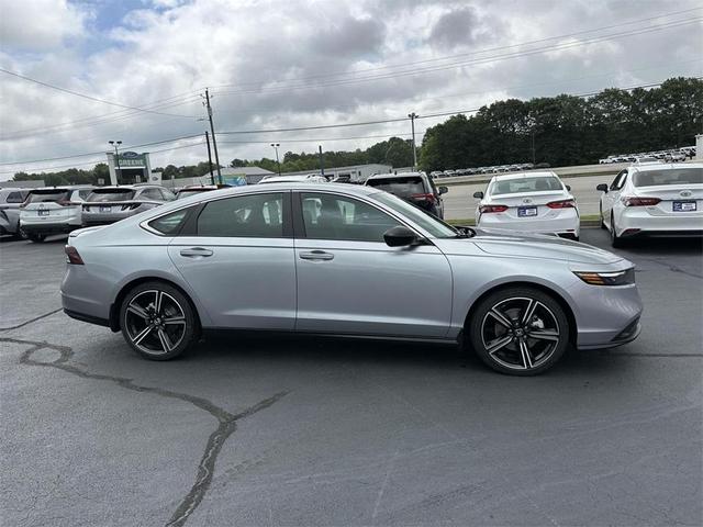 Photo of 2025 Solar Silver Metallic Honda Accord Hybrid
