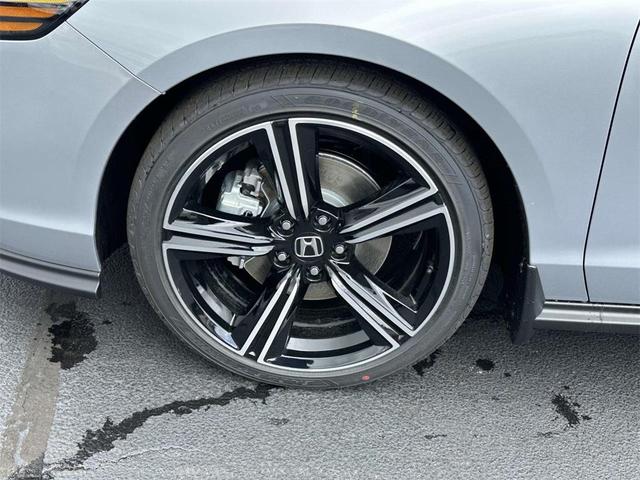Photo of 2025 Solar Silver Metallic Honda Accord Hybrid