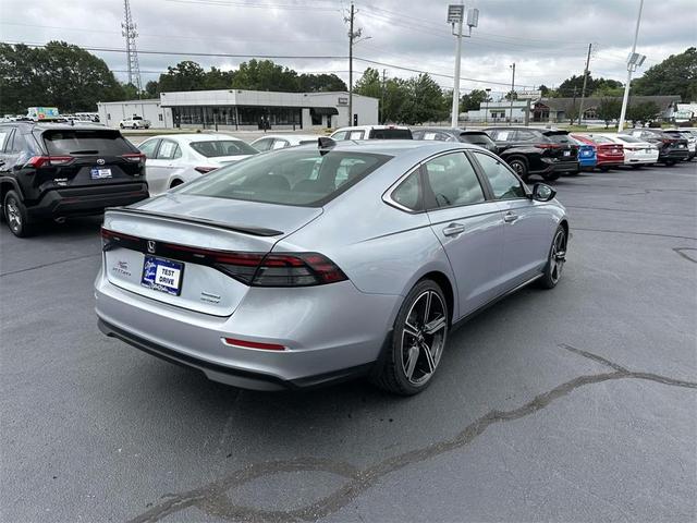 Photo of 2025 Solar Silver Metallic Honda Accord Hybrid