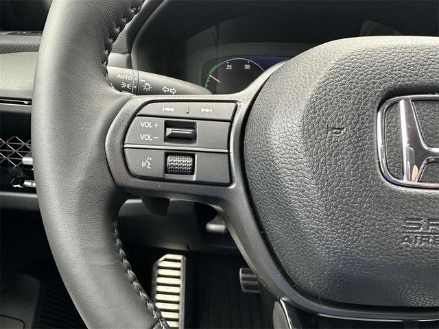 Photo of 2025 Solar Silver Metallic Honda Accord Hybrid