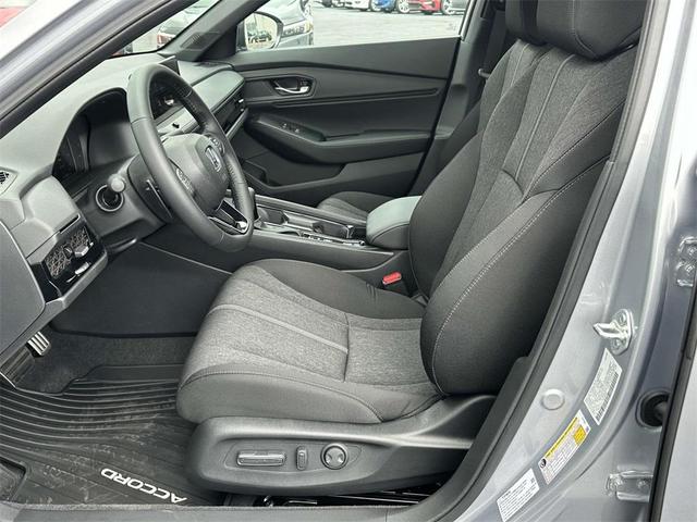 Photo of 2025 Solar Silver Metallic Honda Accord Hybrid