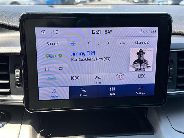 Photo of 2024 White Ford Explorer