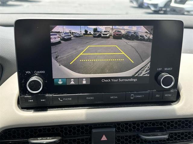 Photo of 2023 White Honda HR-V