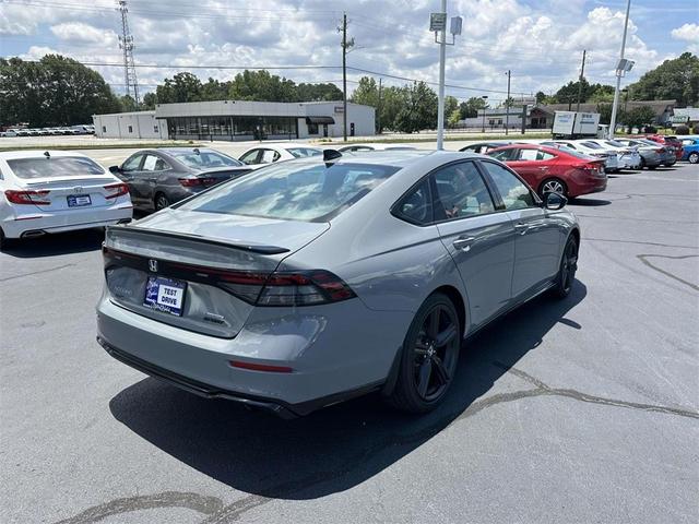 Photo of 2025 Urban Gray Pearl Honda Accord Hybrid