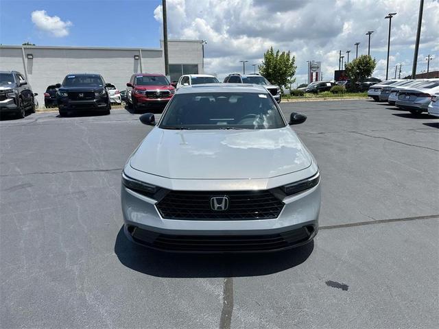 Photo of 2025 Urban Gray Pearl Honda Accord Hybrid