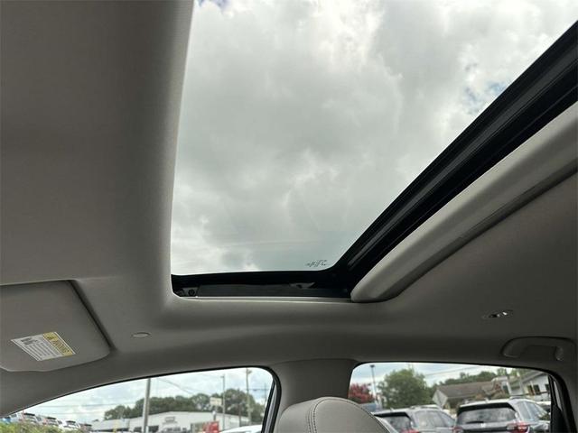 Photo of 2026 Solar Silver Metallic Honda HR-V