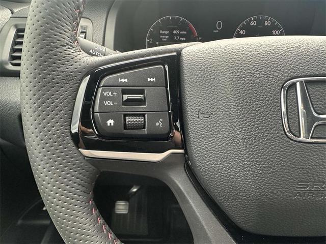 Photo of 2025 Crystal Black Pearl Honda Ridgeline