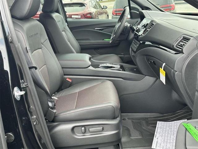 Photo of 2025 Crystal Black Pearl Honda Ridgeline