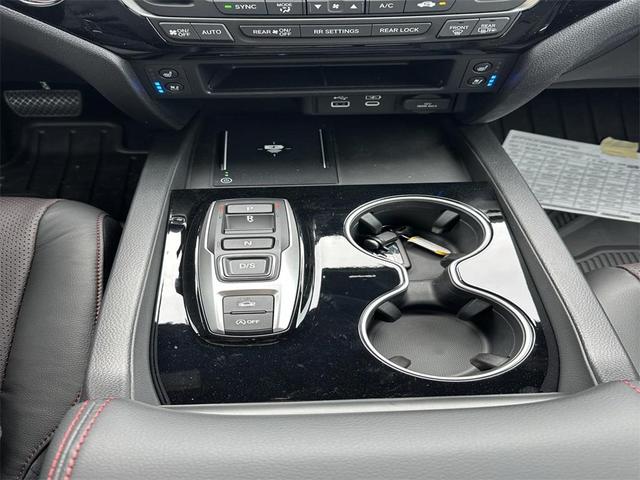 Photo of 2025 Crystal Black Pearl Honda Ridgeline
