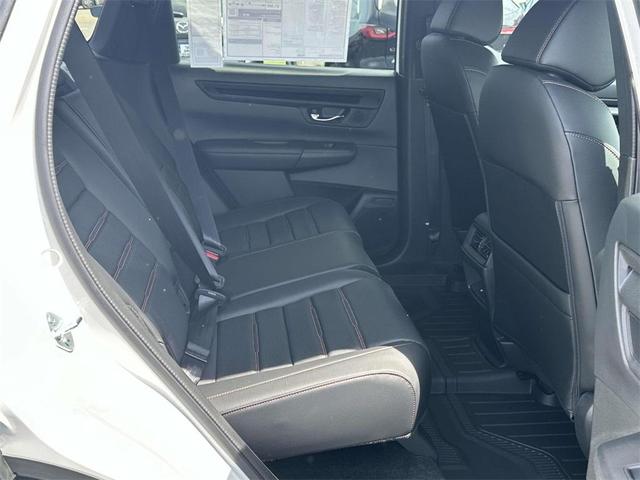 Photo of 2025 Platinum White Pearl Honda CR-V Hybrid