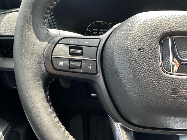 Photo of 2025 Platinum White Pearl Honda CR-V Hybrid