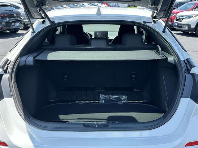Photo of 2025 Platinum White Pearl Honda Civic