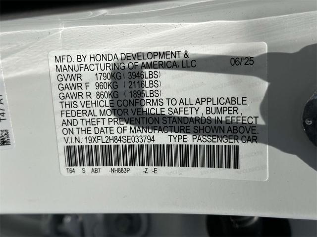 Photo of 2025 Platinum White Pearl Honda Civic