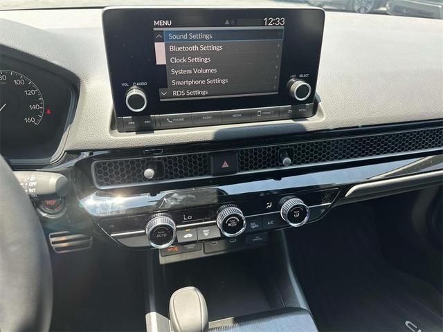 Photo of 2025 Platinum White Pearl Honda Civic