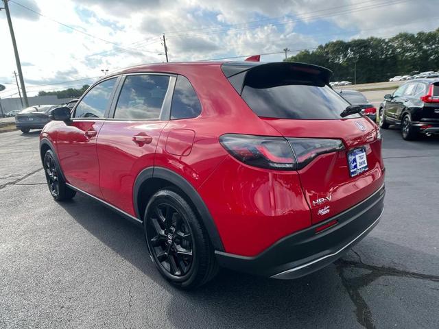 Photo of 2024 Red Honda HR-V
