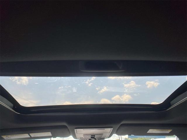 Photo of 2024 Silver Honda CR-V Hybrid