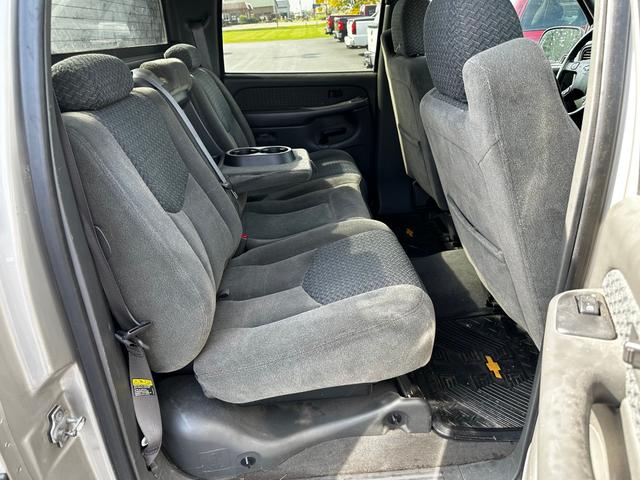 Photo of 2004 Silver Birch Metallic Chevrolet Avalanche