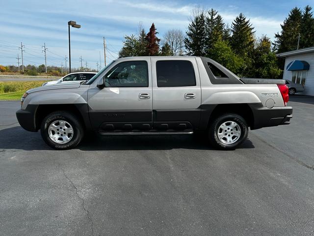 Photo of 2004 Silver Birch Metallic Chevrolet Avalanche