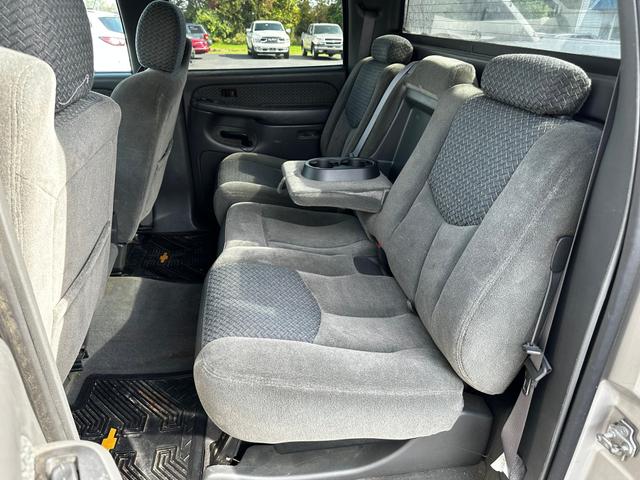 Photo of 2004 Silver Birch Metallic Chevrolet Avalanche