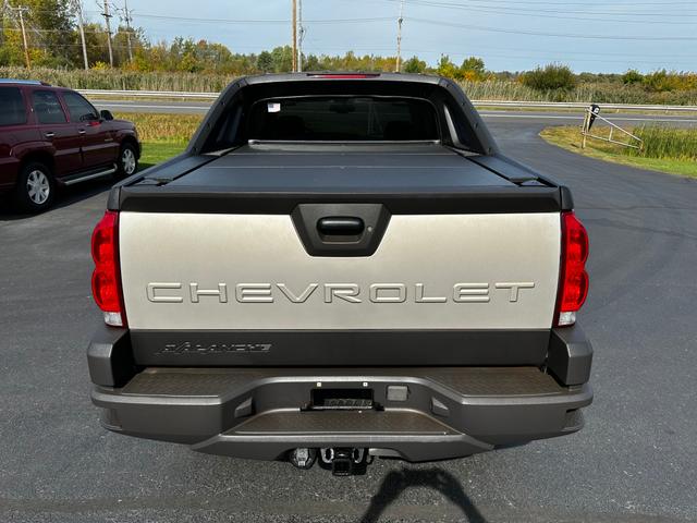 Photo of 2004 Silver Birch Metallic Chevrolet Avalanche
