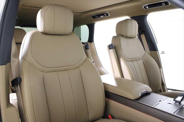 Photo of 2025 BATUMI GLD PREM Land Rover Range Rover
