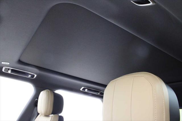 Photo of 2025 SANTORN BLK MET Land Rover Range Rover Sport