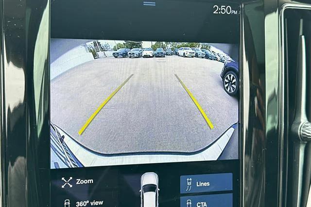 Photo of 2021 Denim Blue Metallic Volvo XC60
