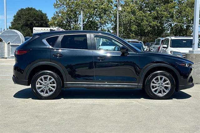 Photo of 2022 Jet Black Mica Mazda CX-5