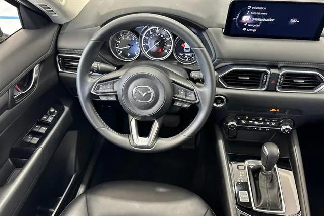 Photo of 2022 Jet Black Mica Mazda CX-5