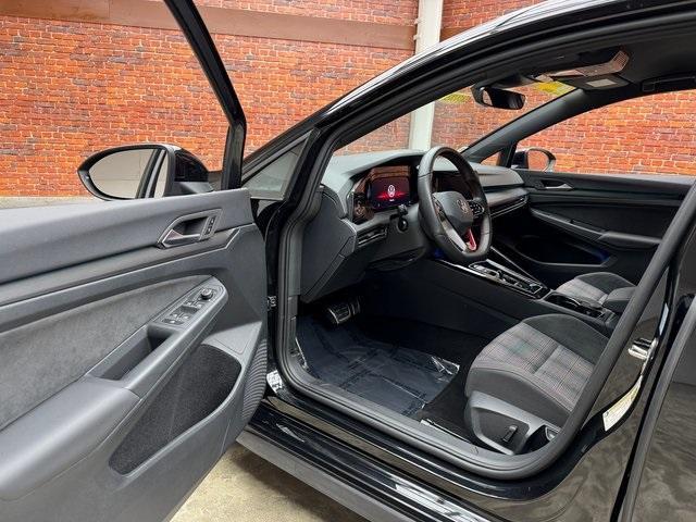 Photo of 2024 Mythos Black Metallic Volkswagen Golf GTI