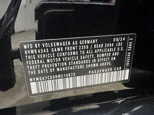 Photo of 2024 Mythos Black Metallic Volkswagen Golf GTI