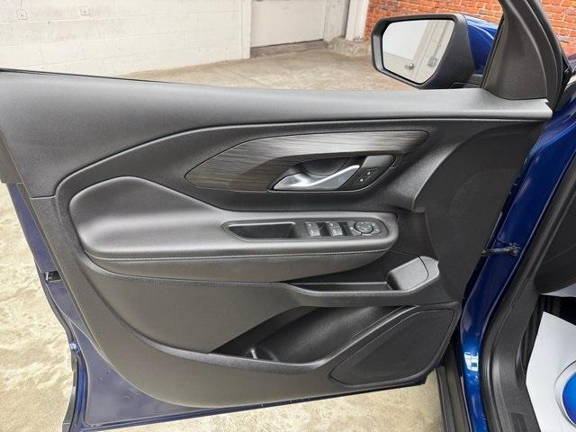 Photo of 2022 Blue GMC Terrain