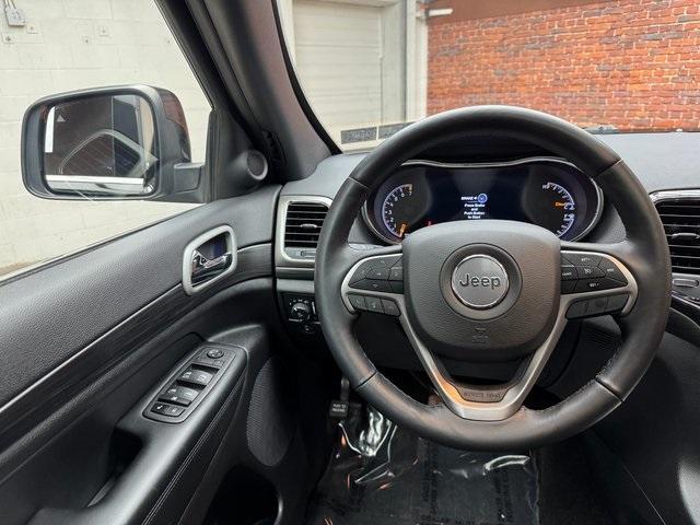 Photo of 2022 Black Jeep Grand Cherokee WK